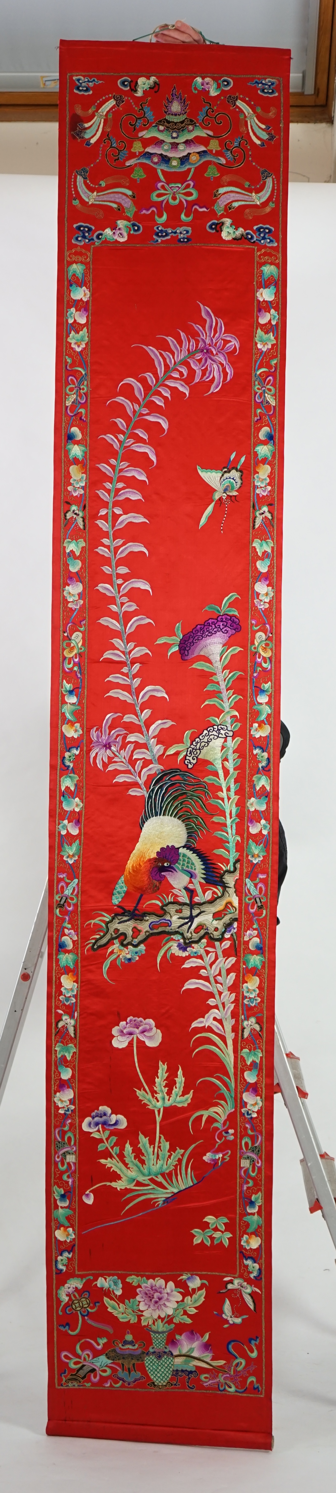 A Chinese embroidered silk wall hanging, early 20th century